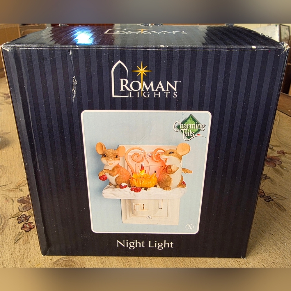 Charming Tails Mice Campfire Christmas Plug In Night Light 131122